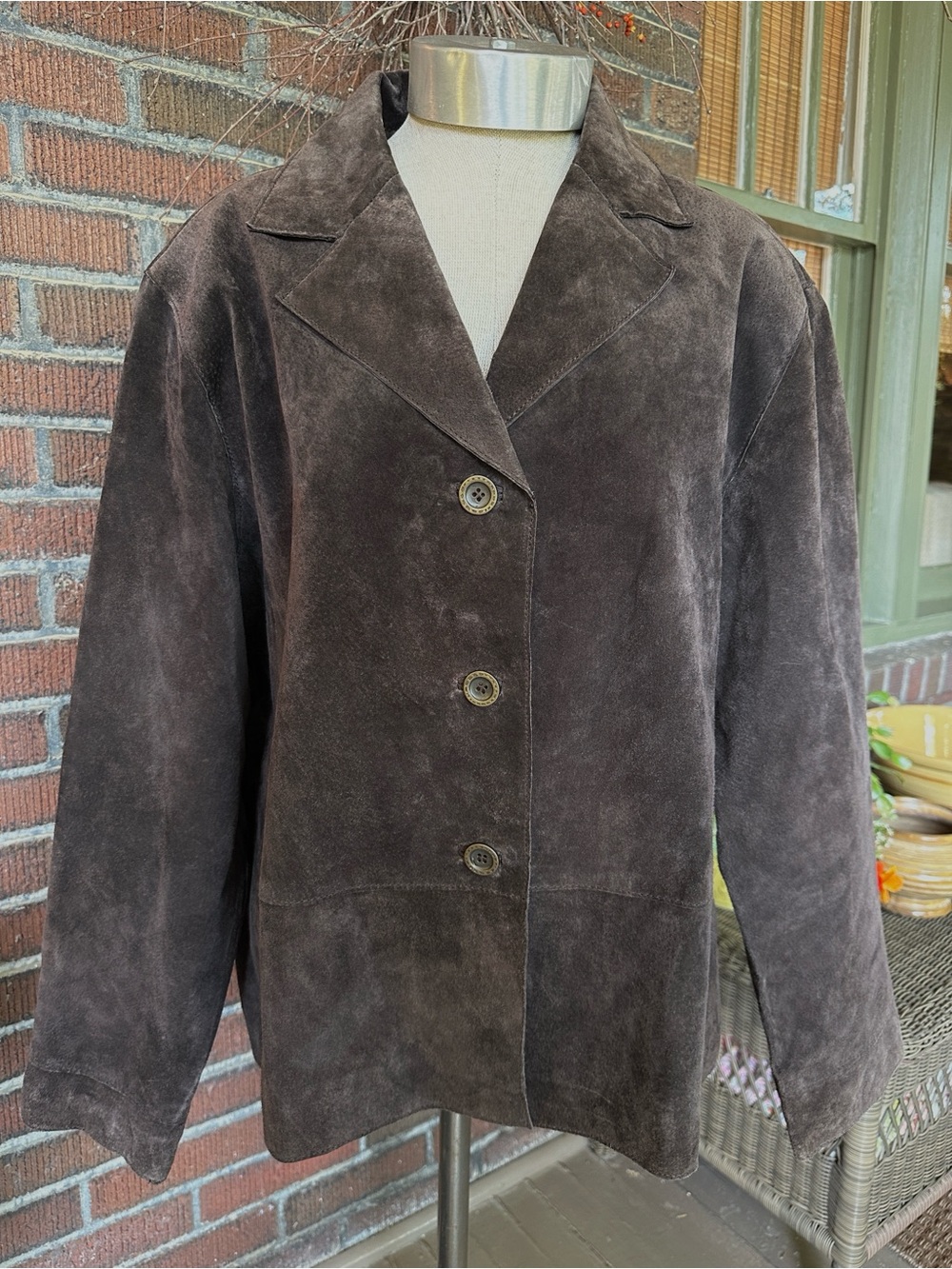 Chico’s NWOT brown suede lined button front jacket. Size XL